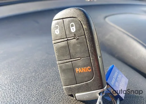 2020 Dodge Journey Crossroad z USA, uszkodzony, nr VIN 3C4PDCGB3LT225466